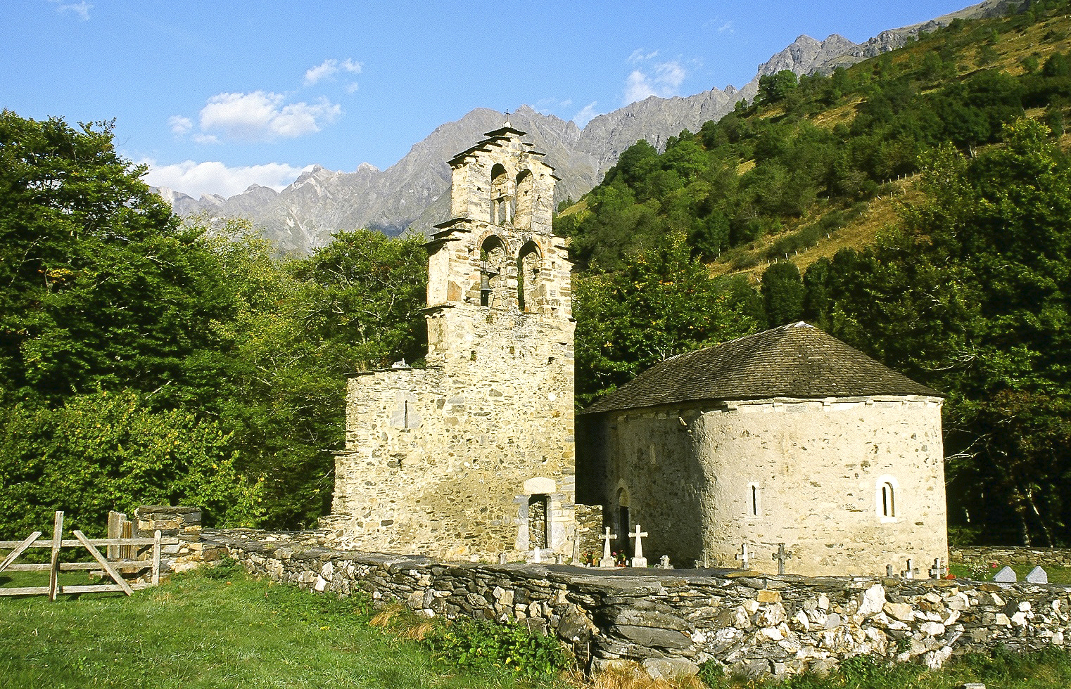 chapelle des templiers Aragnouet Pyrénées