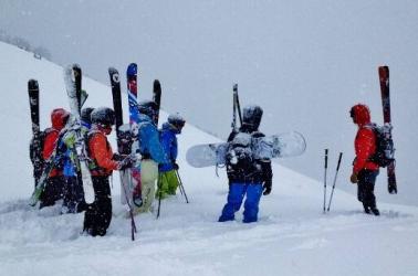 BUREAU DES GUIDES-Ski hors piste 2 WEB