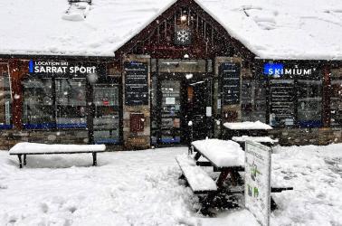 Photo-exterieur-du-magasin-du-village-WEB-2 Photo-exterieur-du-magasin-du-village-WEB-2