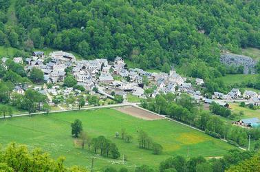 Le village d'Adervielle